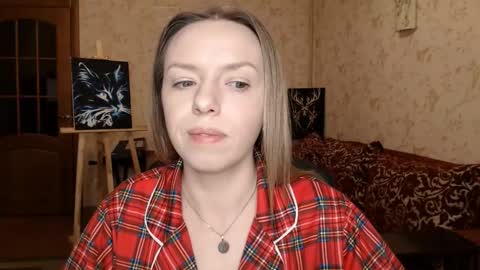 Snapshot of vanillamuffin chatting on March 10, 7:32 am VanillaMuffin online show from March 10, 7:32 am