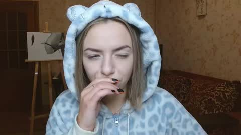 Snapshot of vanillamuffin chatting on October 23, 12:48 pm VanillaMuffin online show from October 23, 12:48 pm