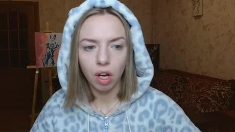 Snapshot of vanillamuffin chatting on October 27, 7:01 am VanillaMuffin online show from October 27, 7:01 am