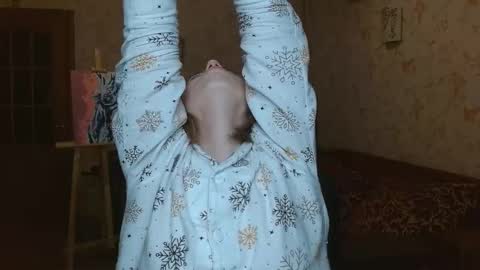 VanillaMuffin online show from February 9, 6:39 am