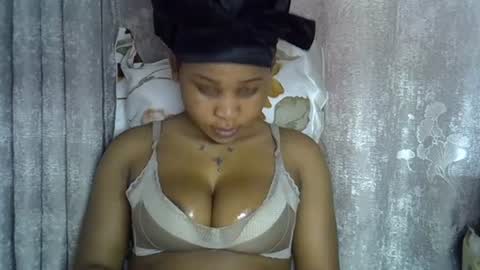 vanillavenus online show from June 28, 1:06 pm