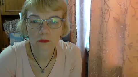 Vanillaxcreamy online show from February 6, 10:37 am