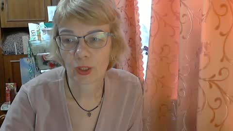 Vanillaxcreamy online show from February 25, 3:05 pm