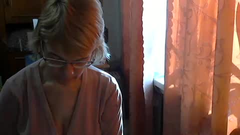 Vanillaxcreamy online show from February 26, 11:09 am