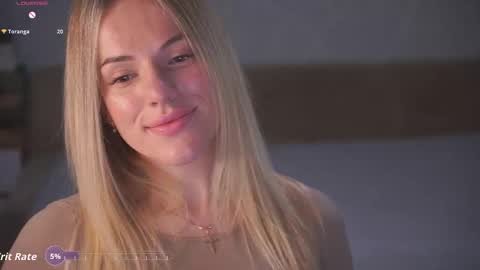 Sophie online show from March 4, 11:00 pm