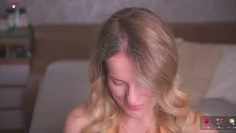 Sophie online show from June 15, 10:01 pm