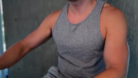 vanjoeofficial online show from December 3, 10:19 pm