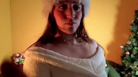 Elizabeth online show from December 22, 3:47 am