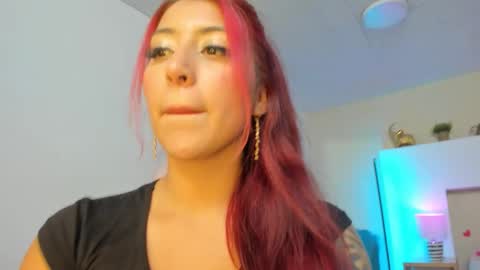 Vanne  online show from March 19, 7:40 pm