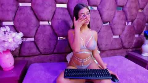 Vanessa online show from July 29, 12:20 am