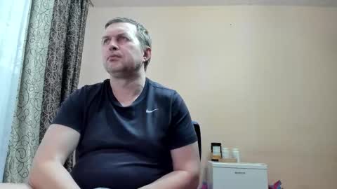 Snapshot of vano_822 chatting on February 10, 10:47 pm vano_822 online show from February 10, 10:47 pm