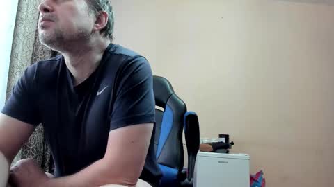 Snapshot of vano_822 chatting on February 15, 9:41 am vano_822 online show from February 15, 9:41 am