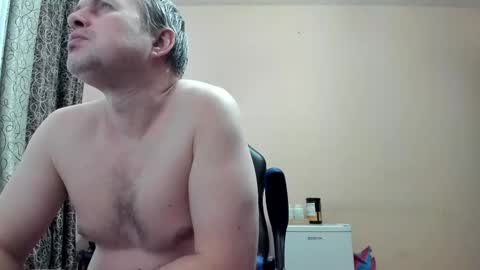 Snapshot of vano_822 chatting on February 18, 10:28 pm vano_822 online show from February 18, 10:28 pm