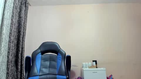 Snapshot of vano_822 chatting on March 2, 9:32 pm vano_822 online show from March 2, 9:32 pm