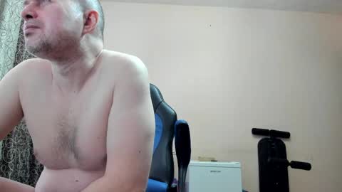 Snapshot of vano_822 chatting on April 4, 5:27 am vano_822 online show from April 4, 5:27 am