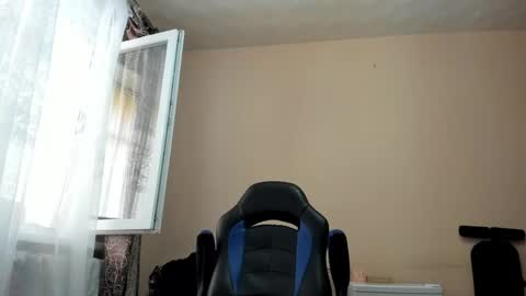 Snapshot of vano_822 chatting on May 7, 6:30 am vano_822 online show from May 7, 6:30 am