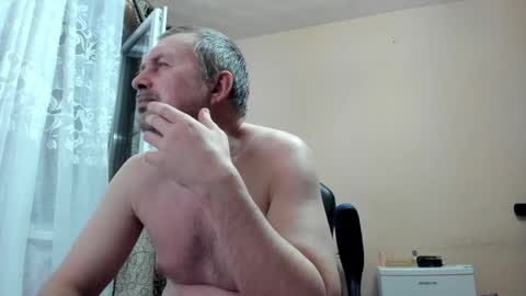 Snapshot of vano_822 chatting on May 21, 7:21 pm vano_822 online show from May 21, 7:21 pm