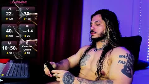 vanvelckan_ online show from October 3, 6:43 am