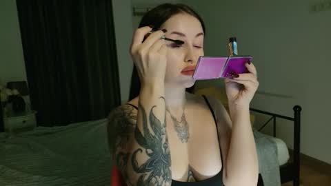 vaolietkat online show from November 11, 7:08 am