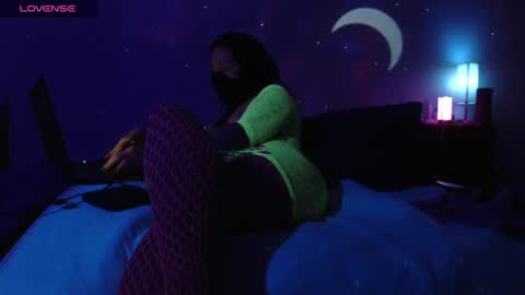 Snapshot of vapourbabe chatting on February 8, 6:43 am vapourbabe online show from February 8, 6:43 am