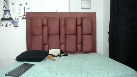 Snapshot of varascot chatting on February 15, 1:20 pm varascot online show from February 15, 1:20 pm