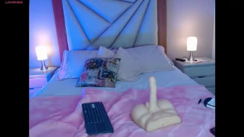 varezza online show from June 3, 4:23 pm
