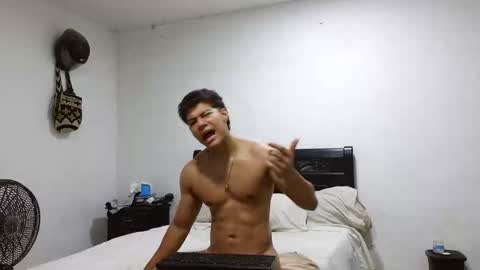 Snapshot of vashstanpida chatting on March 27, 1:44 pm vashstanpida online show from March 27, 1:44 pm