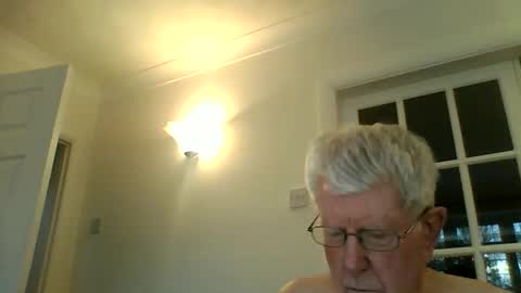 Snapshot of vassus chatting on October 27, 4:00 pm vassus online show from October 27, 4:00 pm