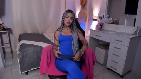 Vayolett Bass online show from December 20, 5:36 am