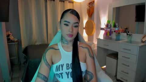 Vayolett Bass online show from February 17, 5:37 am