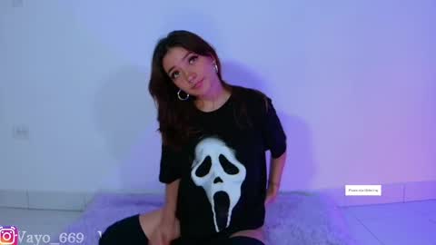 Vayolett online show from February 17, 5:21 pm