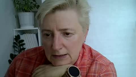 vea_motty online show from June 9, 12:17 pm