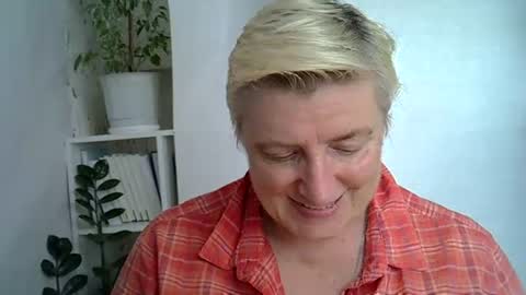 vea_motty online show from July 11, 1:03 pm