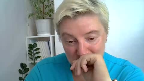 vea_motty online show from July 12, 12:40 pm