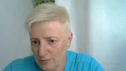 vea_motty online show from July 18, 1:04 pm