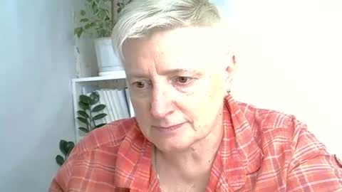 vea_motty online show from July 28, 10:43 am