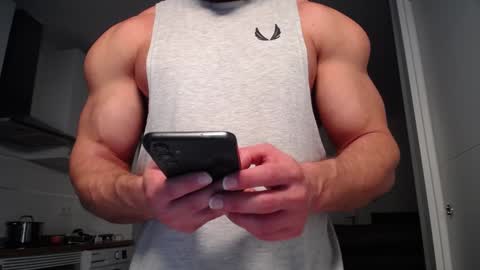 Snapshot of vecinito_ctb chatting on December 12, 10:45 am Toni Martins online show from December 12, 10:45 am