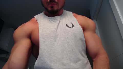 Snapshot of vecinito_ctb chatting on February 9, 12:30 pm Toni Martins online show from February 9, 12:30 pm