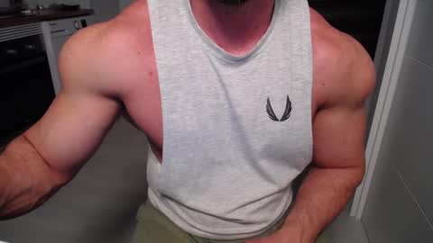 Snapshot of vecinito_ctb chatting on March 3, 9:33 am Toni Martins online show from March 3, 9:33 am