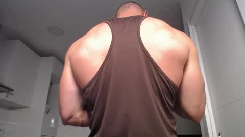 Snapshot of vecinito_ctb chatting on March 10, 10:15 am Toni Martins online show from March 10, 10:15 am