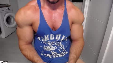 Snapshot of vecinito_ctb chatting on November 4, 9:52 am Toni Martins online show from November 4, 9:52 am