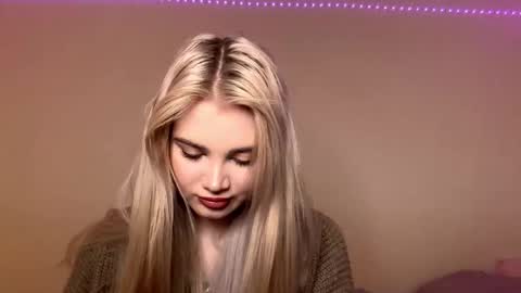 Snapshot of vedalipscomb chatting on November 26, 5:36 pm Monika online show from November 26, 5:36 pm