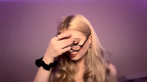 Snapshot of vedalipscomb chatting on November 29, 5:38 pm Monika online show from November 29, 5:38 pm