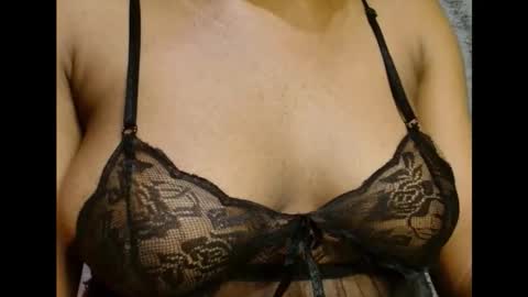 vee62 online show from March 25, 12:49 am