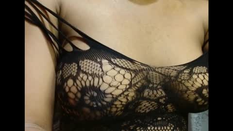 vee62 online show from March 28, 12:21 am