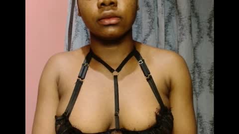 vee62 online show from March 28, 11:48 pm