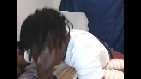 Snapshot of vee_tommy chatting on February 16, 7:59 am Vee tommy online show from February 16, 7:59 am