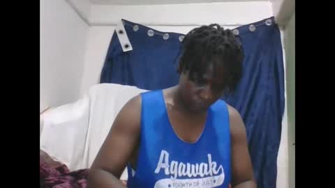 Snapshot of vee_tommy chatting on February 17, 3:03 am Vee tommy online show from February 17, 3:03 am