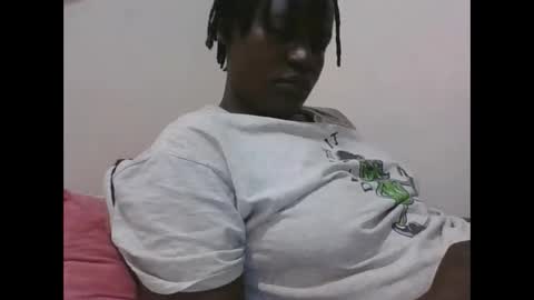 Snapshot of vee_tommy chatting on March 20, 5:56 am Vee tommy online show from March 20, 5:56 am