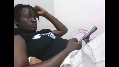 Snapshot of vee_tommy chatting on March 20, 7:19 pm Vee tommy online show from March 20, 7:19 pm